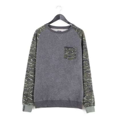 Chest Pocket Raglan Crewneck 172.EM20.70 GREY